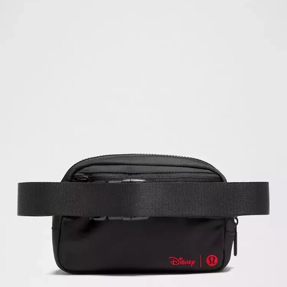 Limited Edition Disney x lululemon Everywhere Belt Bag 1L Mickey NWT - Picture 5 of 5